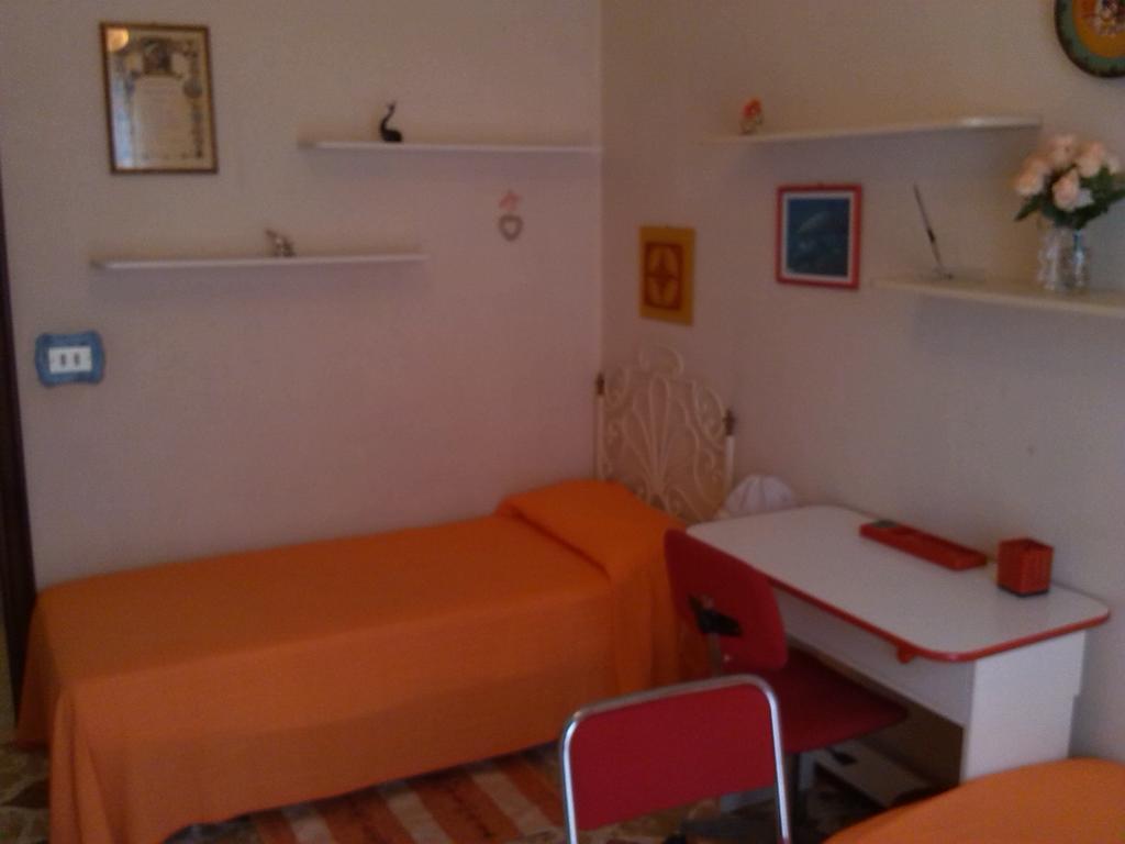 Apartamento Happy House Wifi Free Bici Free Avola Exterior foto